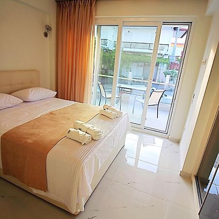 Sky Rays Luxury Apartments Nikiti  Luaran gambar