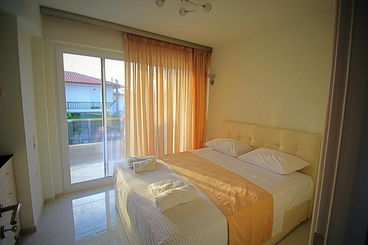 Sky Rays Luxury Apartments Nikiti  Luaran gambar