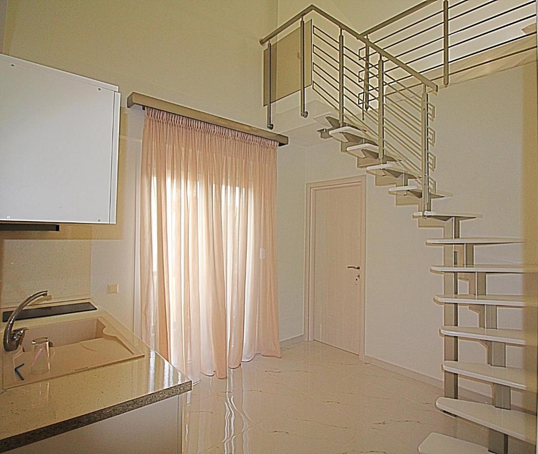 Sky Rays Luxury Apartments Nikiti  Luaran gambar