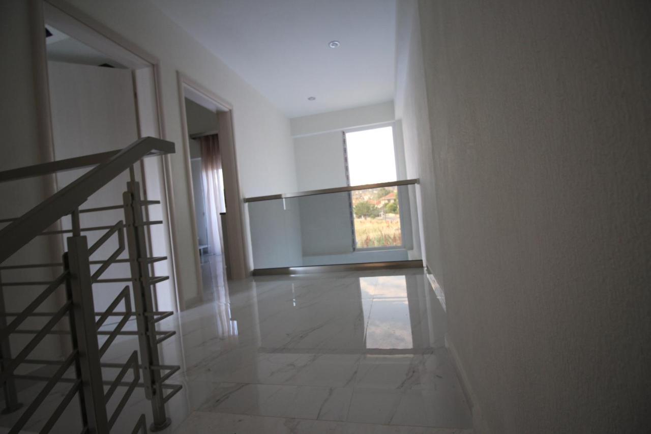 Sky Rays Luxury Apartments Nikiti  Luaran gambar