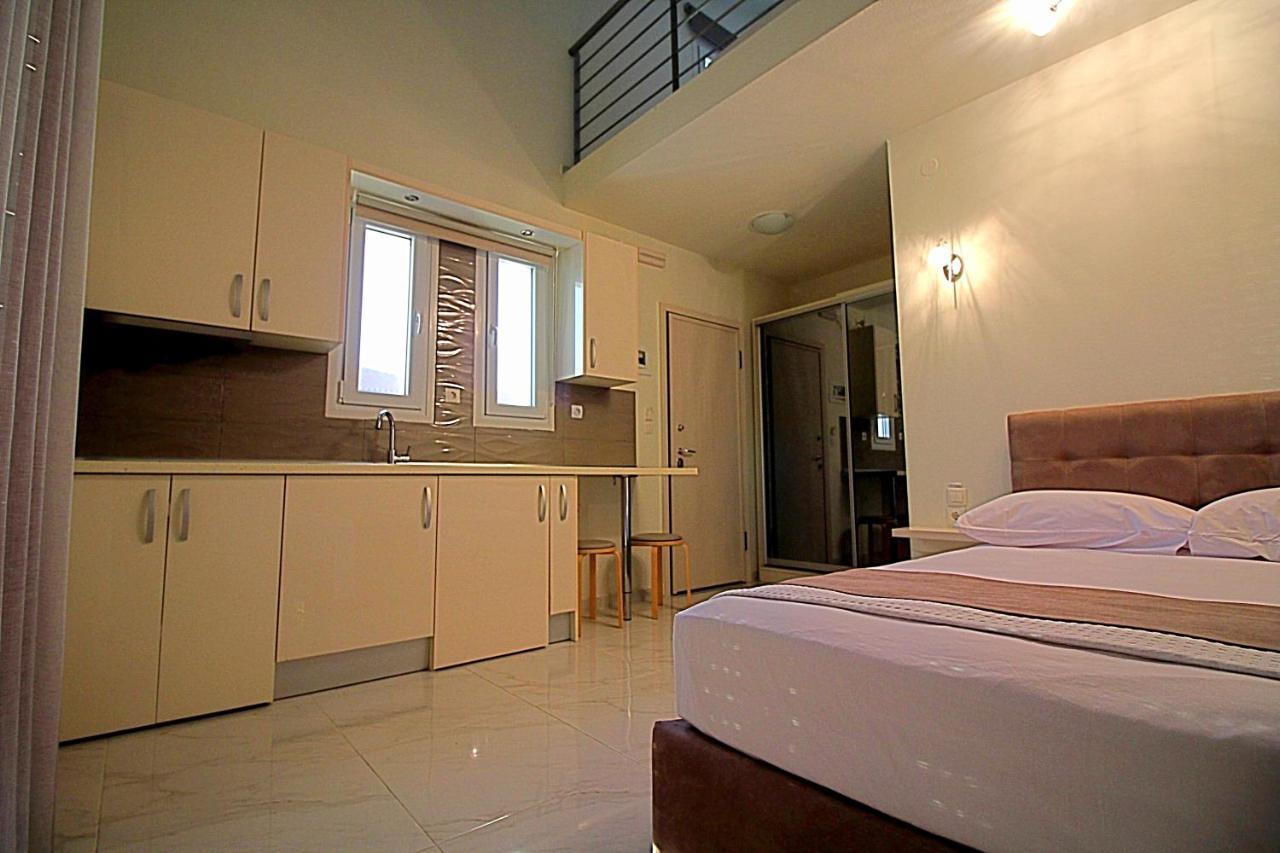 Sky Rays Luxury Apartments Nikiti  Luaran gambar